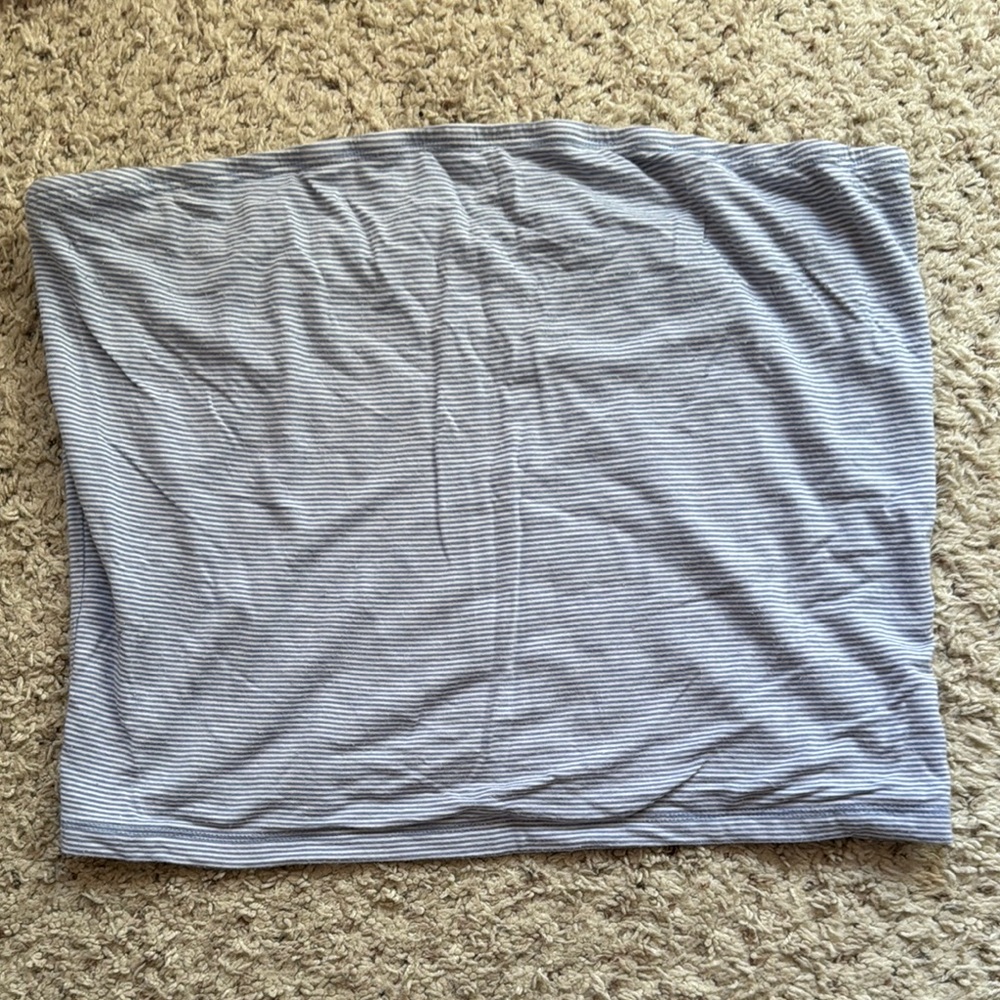 AMERICAN EAGLE BLUE AND WHITE STRIPED TUBE TOP